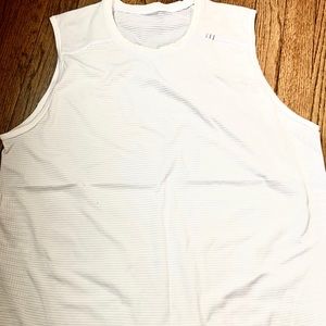 Men’s Lulu tank shirt